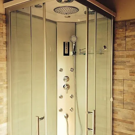 Sleeps 4 Pool Βίλα