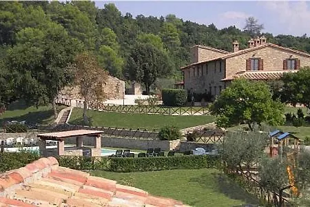 Sleeps 4 Pool